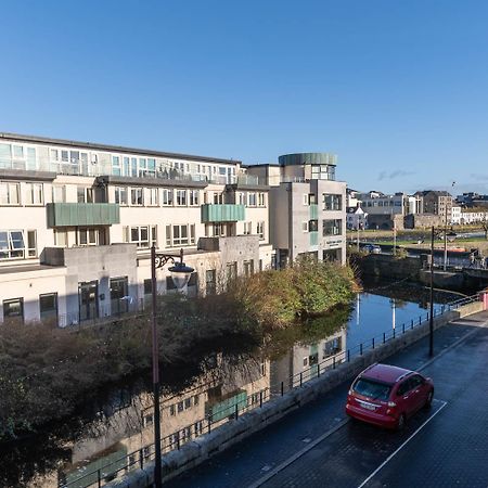 Modern Canal View Home, In City Centre, Sleeps 8 Galway Esterno foto